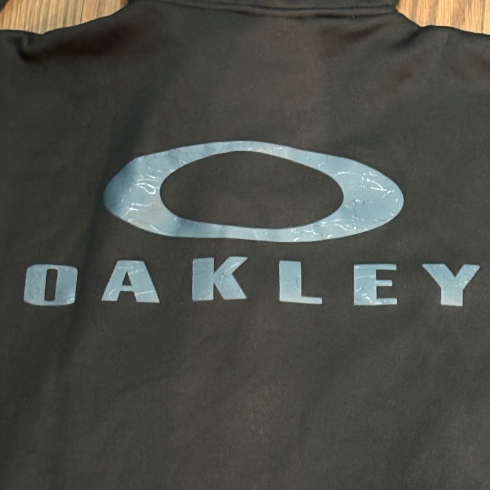 Oakley Black Performance Hoodie Sz. Large - Picture 3 of 4